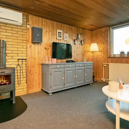 Three-bedroom Holiday In Saeby 17 * Nordost