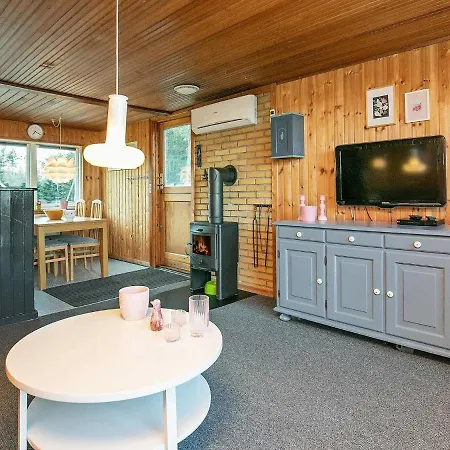 Three-bedroom Holiday In Saeby 17 * Nordost